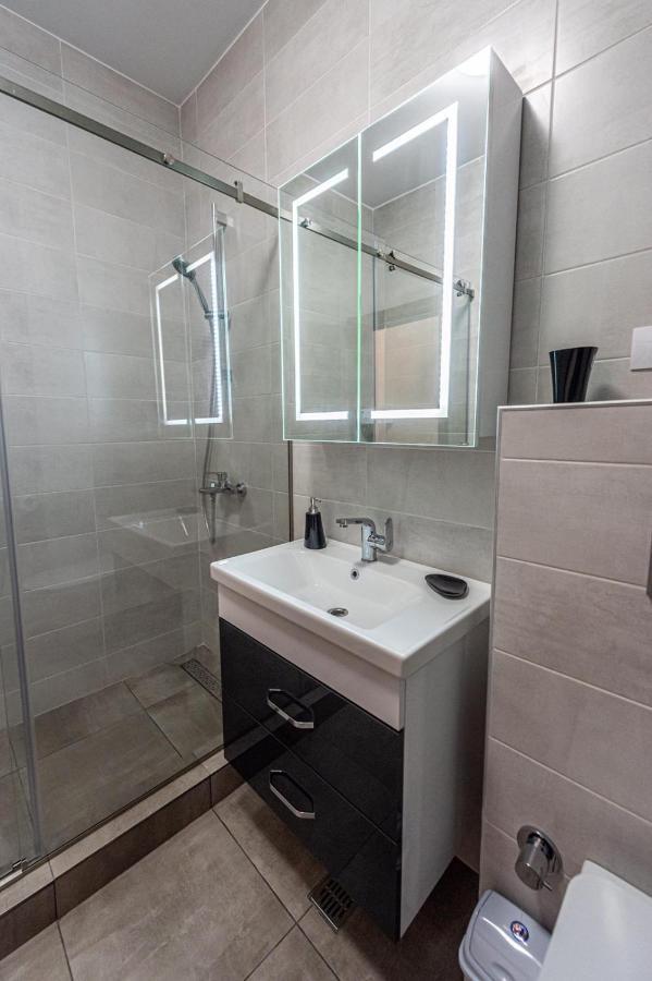 Apartment Sunset Lake View Mamaia Esterno foto
